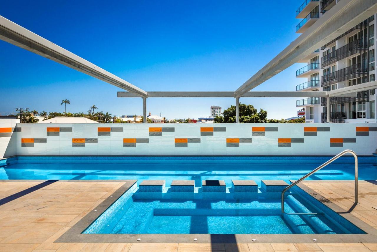 Quest Mackay On Gordon Aparthotel Екстериор снимка